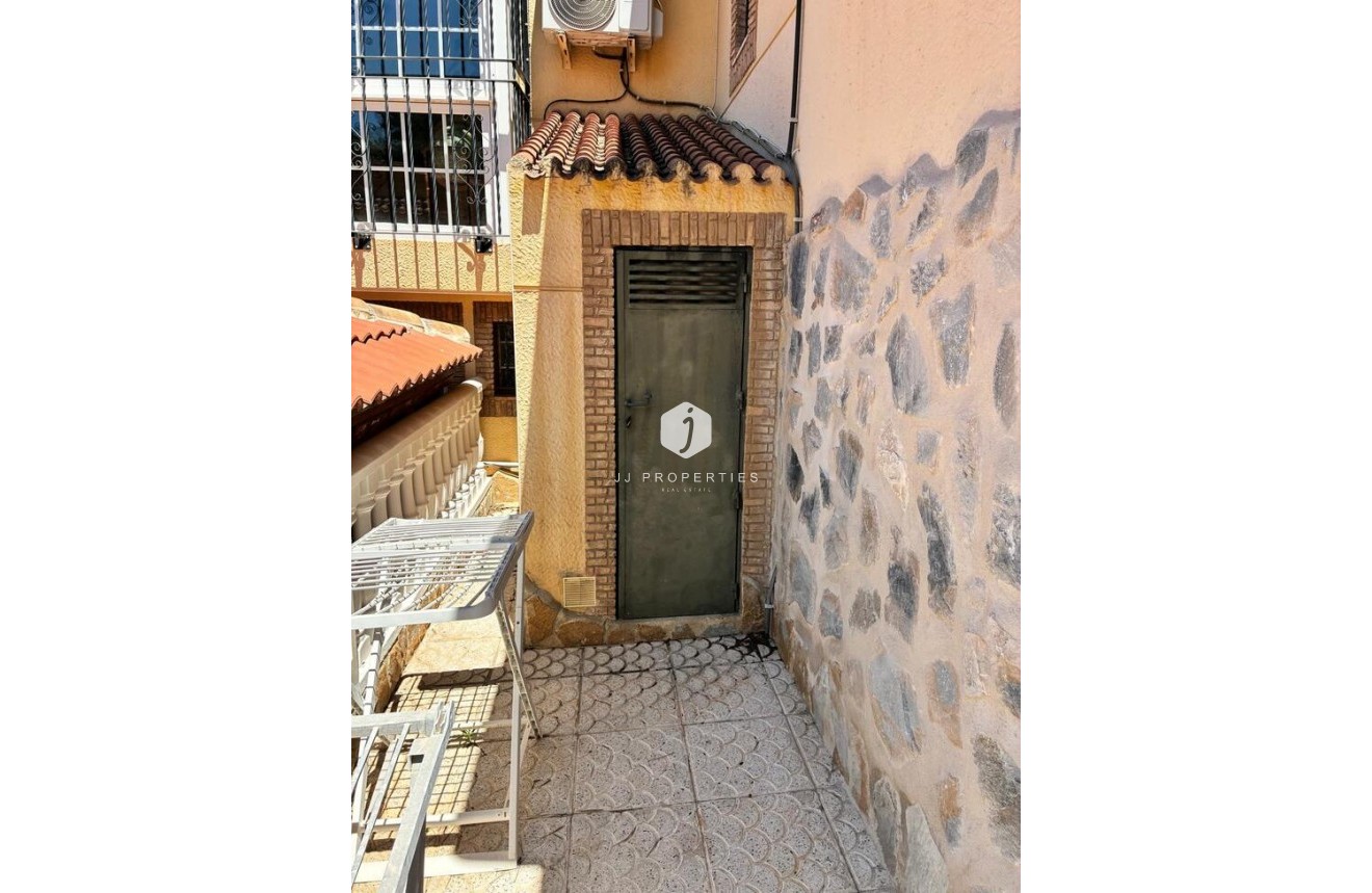 D'occasion - Villa -
Los Balcones - Costa Blanca