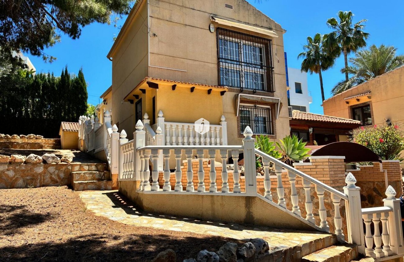 D'occasion - Villa -
Los Balcones - Costa Blanca