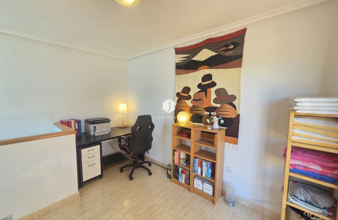 Z drugiej ręki - Mieszkanie w bloku -
Orihuela Costa - Costa Blanca