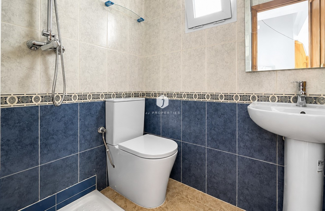 Resale - Chalet -
Orihuela Costa - Costa Blanca