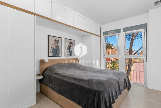 D'occasion - Appartement -
Orihuela Costa - Costa Blanca