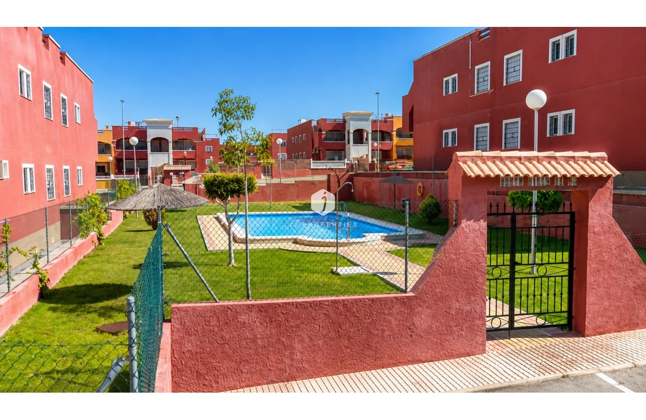 Resale - Villa -
Orihuela Costa - Costa Blanca