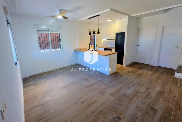 Resale - Villa -
Orihuela Costa - Costa Blanca