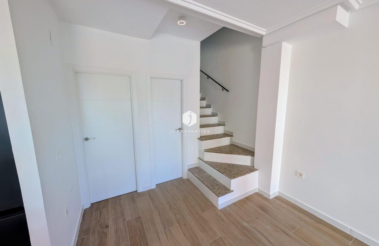 Resale - Villa -
Orihuela Costa - Costa Blanca