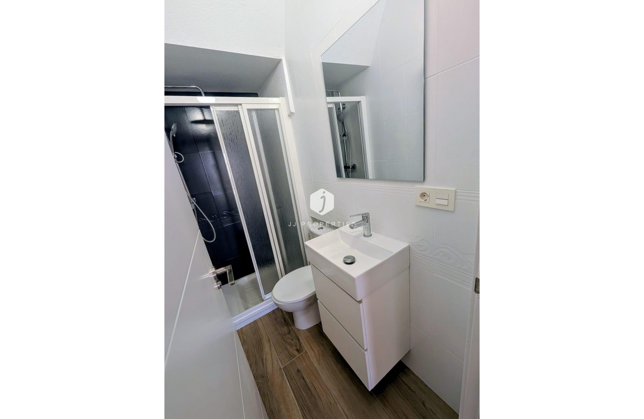 Resale - Villa -
Orihuela Costa - Costa Blanca