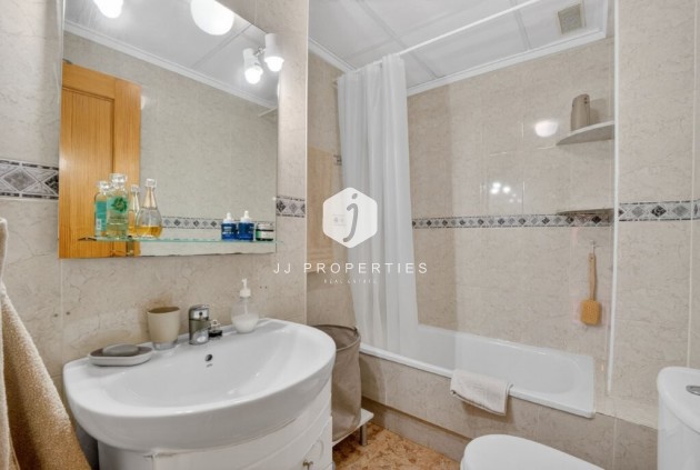 Tweedehands - Appartement / flat -
Torrevieja - Costa Blanca