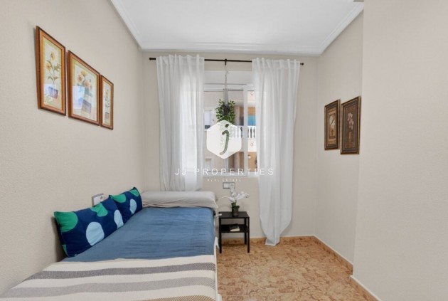 Tweedehands - Appartement / flat -
Torrevieja - Costa Blanca