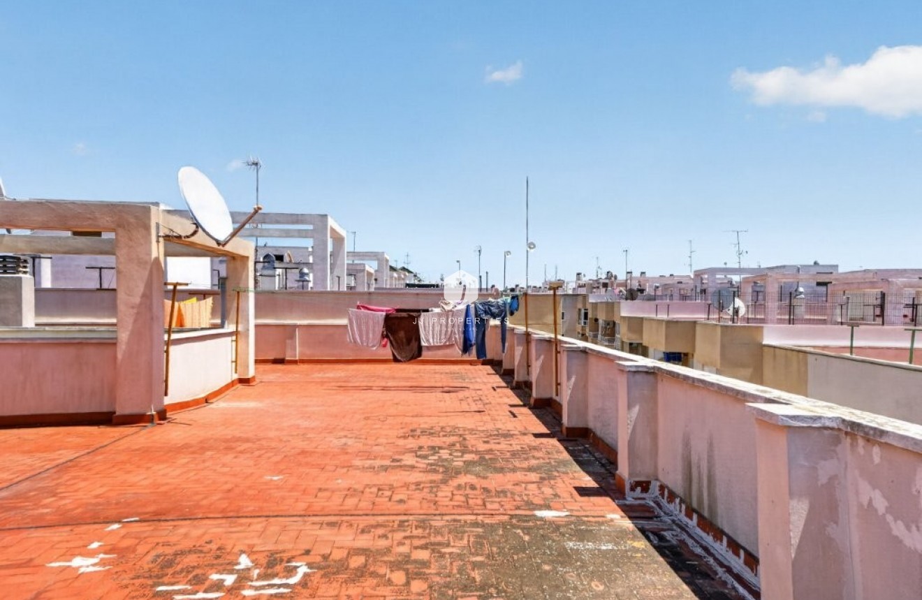 Tweedehands - Appartement / flat -
Torrevieja - Costa Blanca