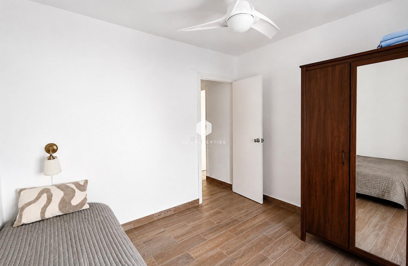 Tweedehands - Appartement / flat -
Torrevieja - Playa del Cura