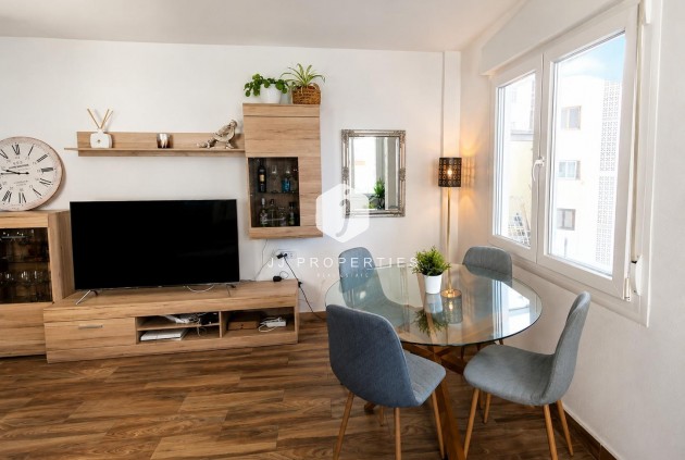 Tweedehands - Appartement / flat -
Torrevieja - Playa del Cura