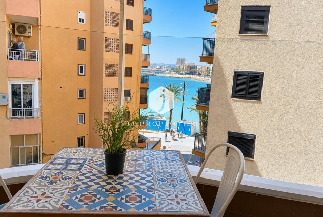 Tweedehands - Appartement / flat -
Torrevieja - Playa del Cura
