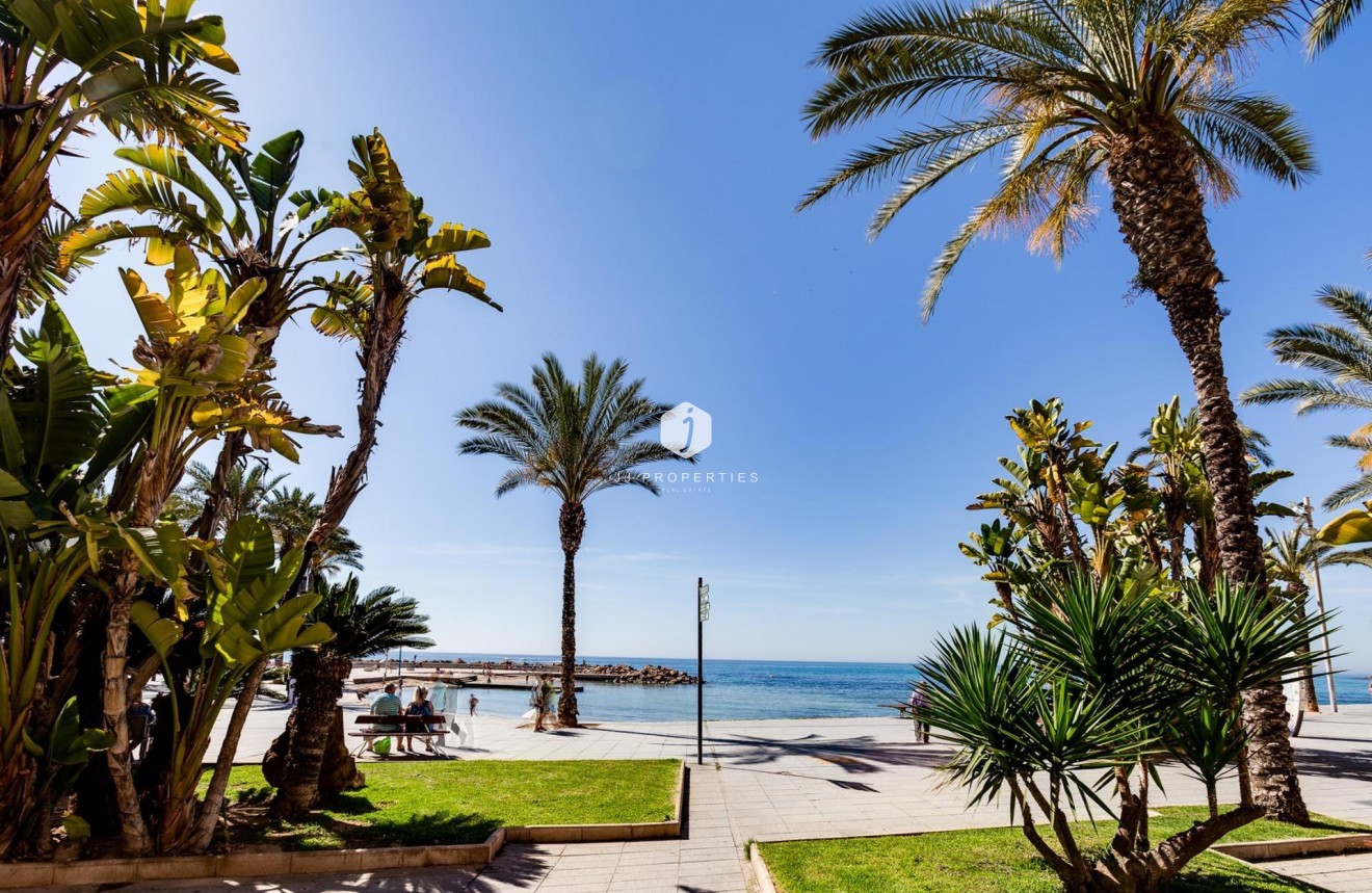 Tweedehands - Appartement / flat -
Torrevieja - Playa del Cura