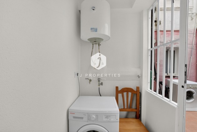 Resale - Apartment / flat -
Torrevieja - Centro
