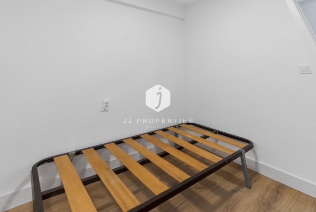 Resale - Apartment / flat -
Torrevieja - Centro