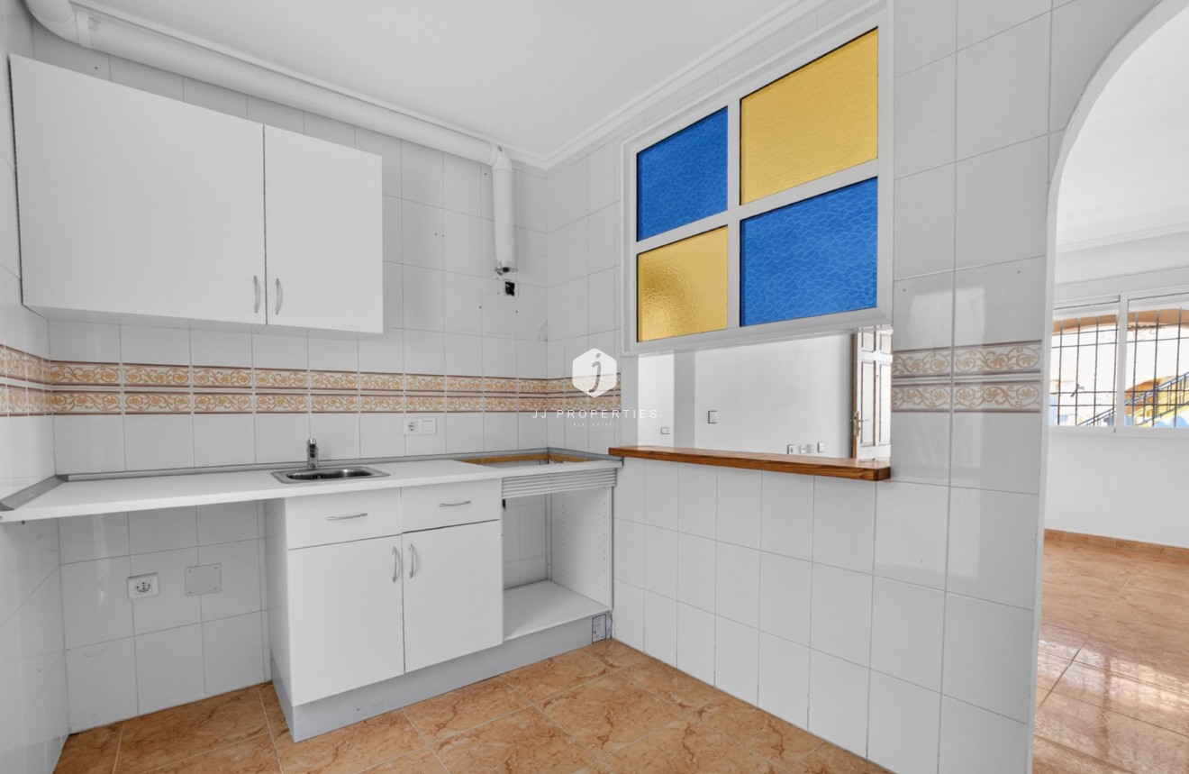 Resale - Apartment / flat -
Torrevieja - El Limonar
