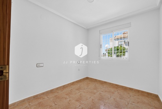 Resale - Apartment / flat -
Torrevieja - El Limonar