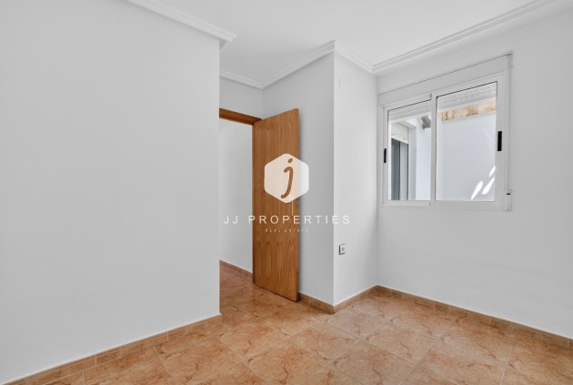 Resale - Apartment / flat -
Torrevieja - El Limonar