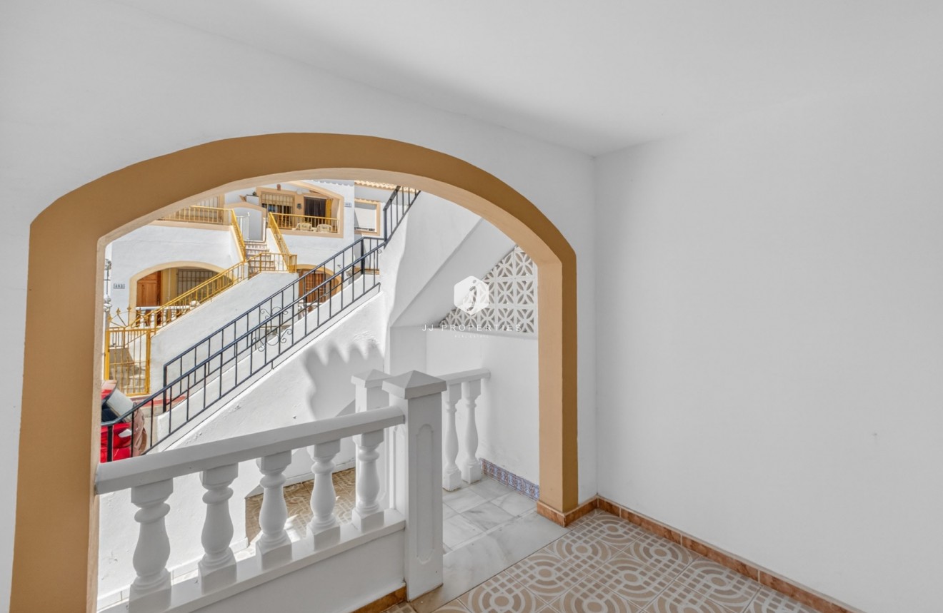 Resale - Apartment / flat -
Torrevieja - El Limonar