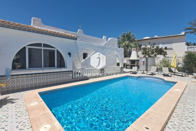 D'occasion - Villa -
San Miguel de Salinas - Inland