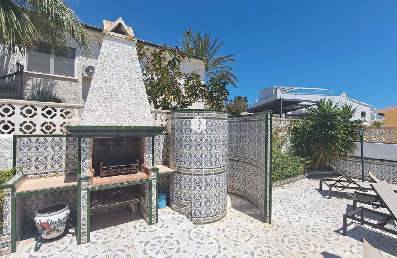 D'occasion - Villa -
San Miguel de Salinas - Inland