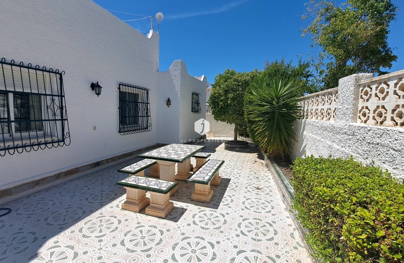 D'occasion - Villa -
San Miguel de Salinas - Inland