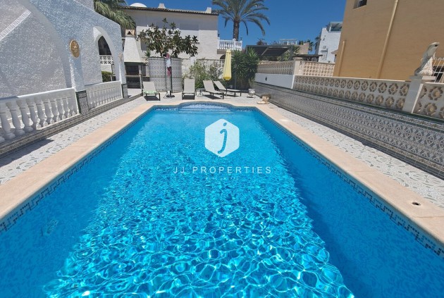 D'occasion - Villa -
San Miguel de Salinas - Inland