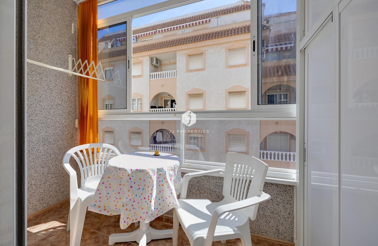 Tweedehands - Appartement / flat -
Torrevieja - Costa Blanca