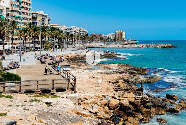 Tweedehands - Appartement / flat -
Torrevieja - Costa Blanca