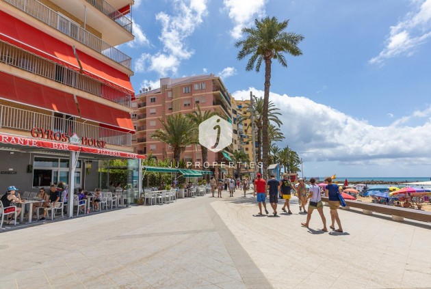 Tweedehands - Appartement / flat -
Torrevieja - Costa Blanca