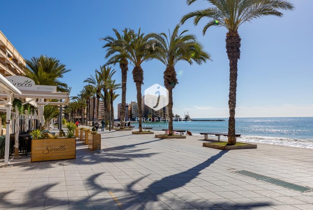Tweedehands - Appartement / flat -
Torrevieja - Costa Blanca