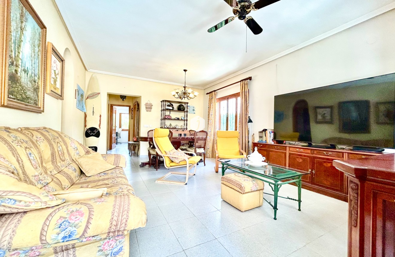 D'occasion - Villa -
La Zenia - Costa Blanca