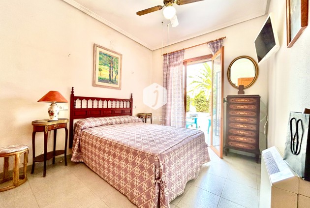 D'occasion - Villa -
La Zenia - Costa Blanca