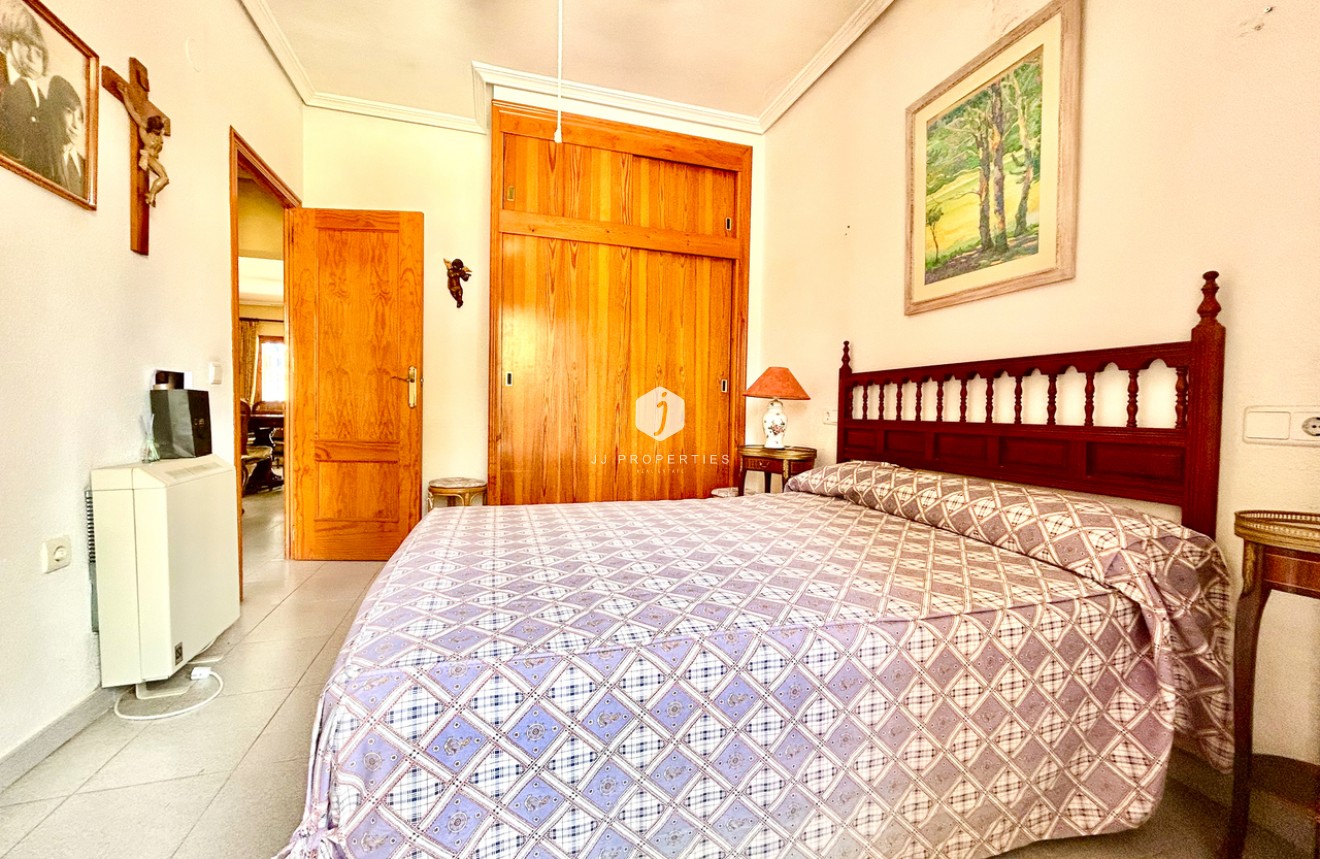 D'occasion - Villa -
La Zenia - Costa Blanca