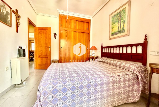 D'occasion - Villa -
La Zenia - Costa Blanca