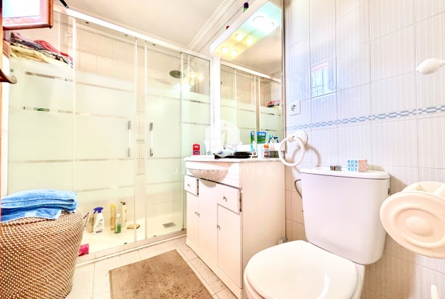 D'occasion - Villa -
La Zenia - Costa Blanca