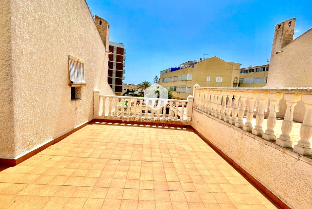 D'occasion - Villa -
La Zenia - Costa Blanca