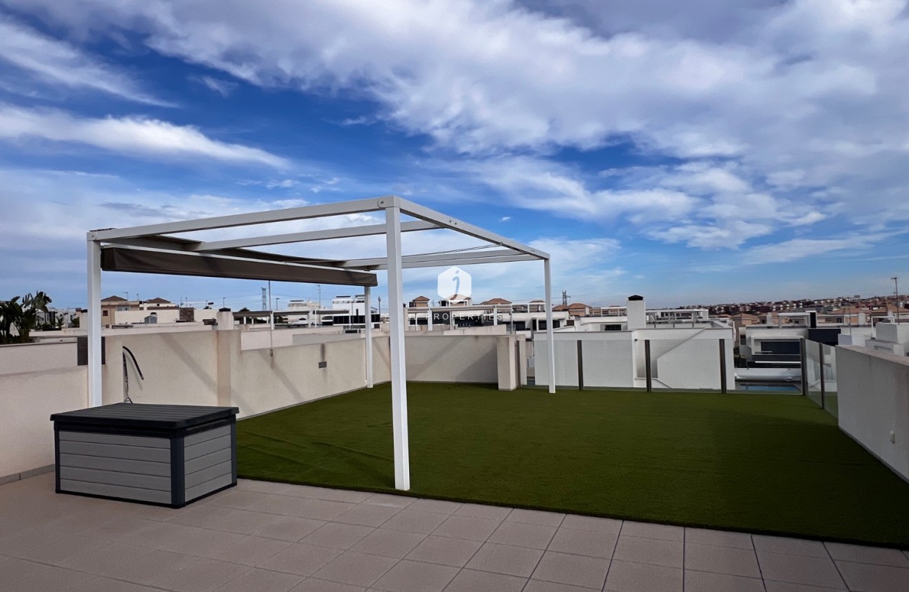D'occasion - Villa -
Orihuela Costa - Costa Blanca