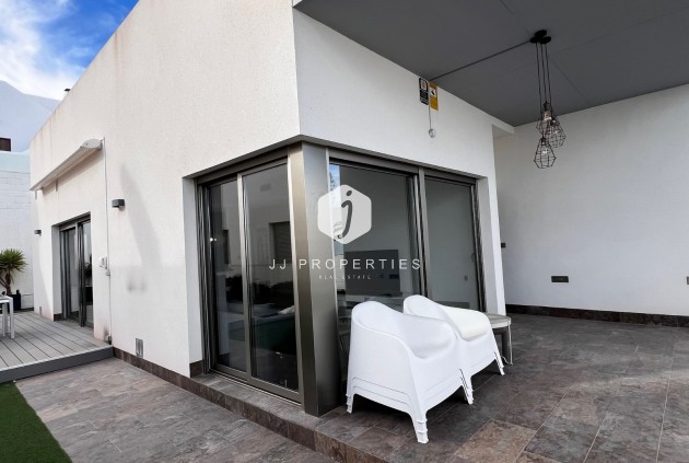 D'occasion - Villa -
Orihuela Costa - Costa Blanca