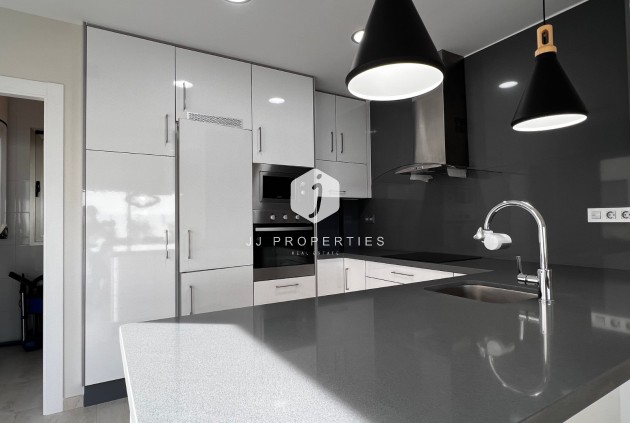 D'occasion - Villa -
Orihuela Costa - Costa Blanca