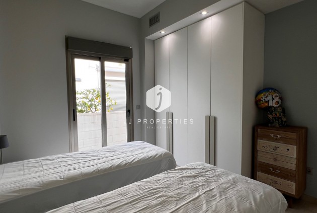 D'occasion - Villa -
Orihuela Costa - Costa Blanca