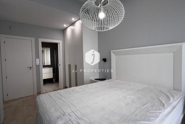 D'occasion - Villa -
Orihuela Costa - Costa Blanca