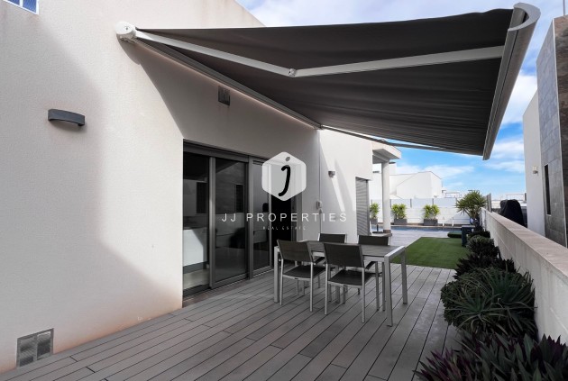 D'occasion - Villa -
Orihuela Costa - Costa Blanca