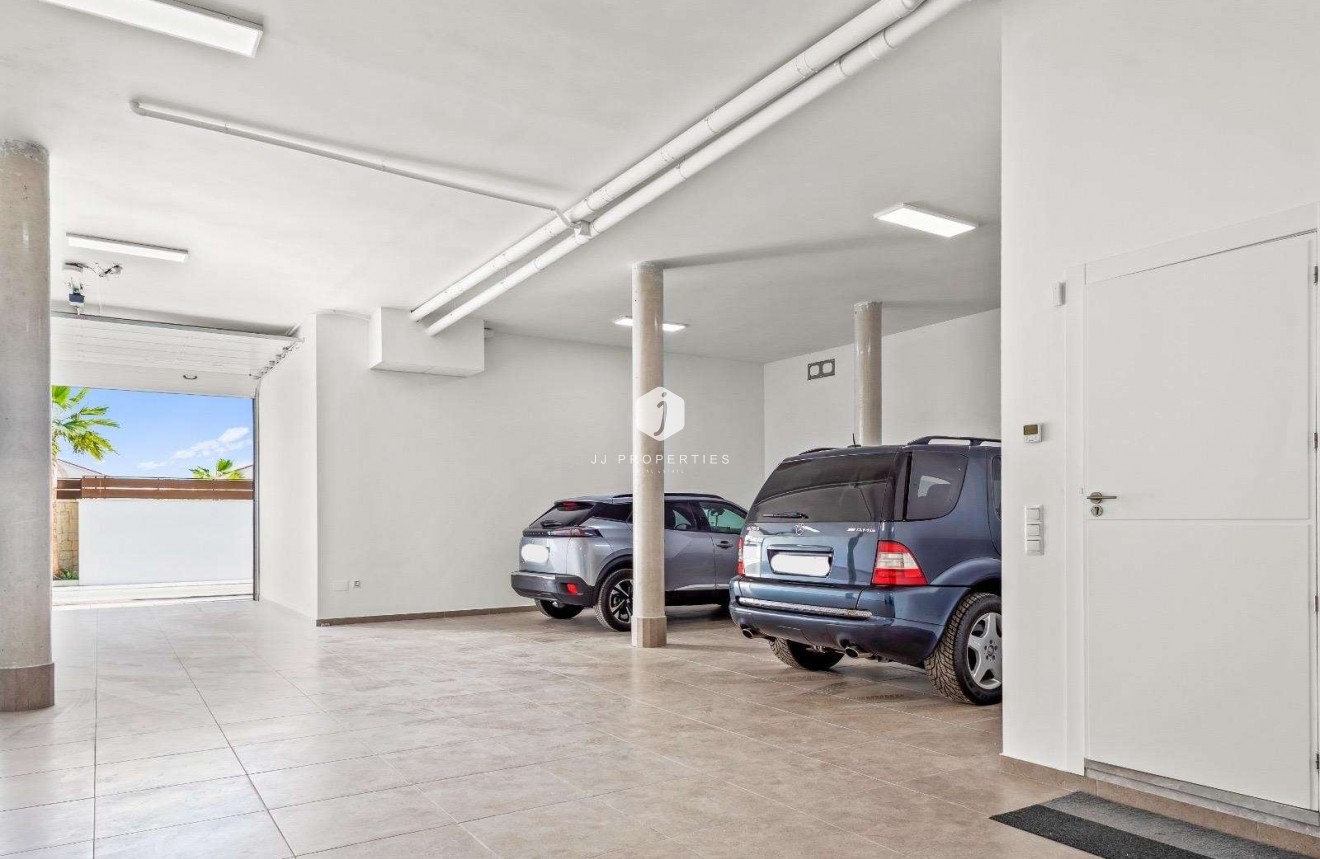 Segunda mano - Villa -
Algorfa - Inland