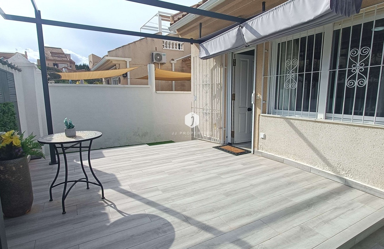 Aus zweiter Hand - Villa -
Rojales - Inland