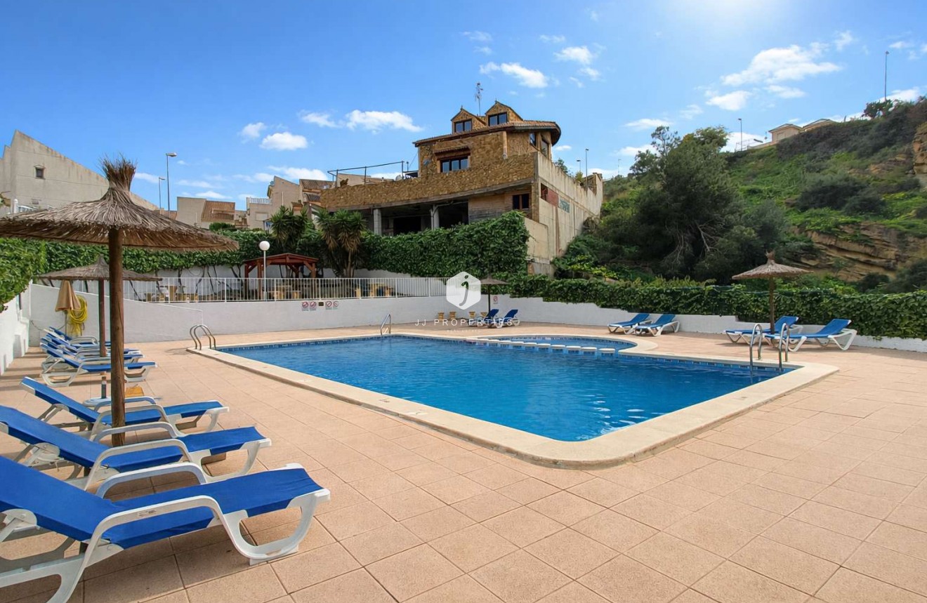 Aus zweiter Hand - Villa -
Rojales - Inland