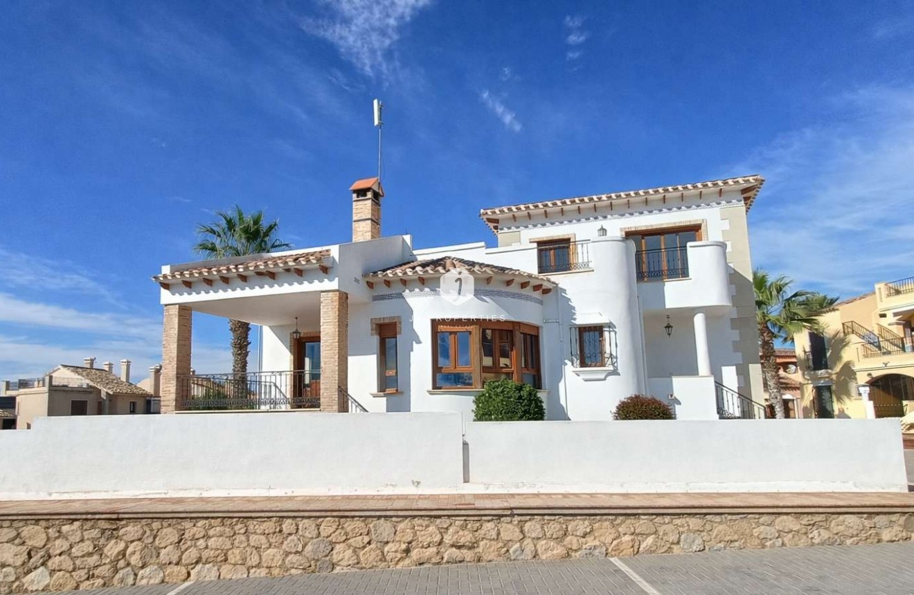Segunda mano - Villa -
Algorfa - Inland