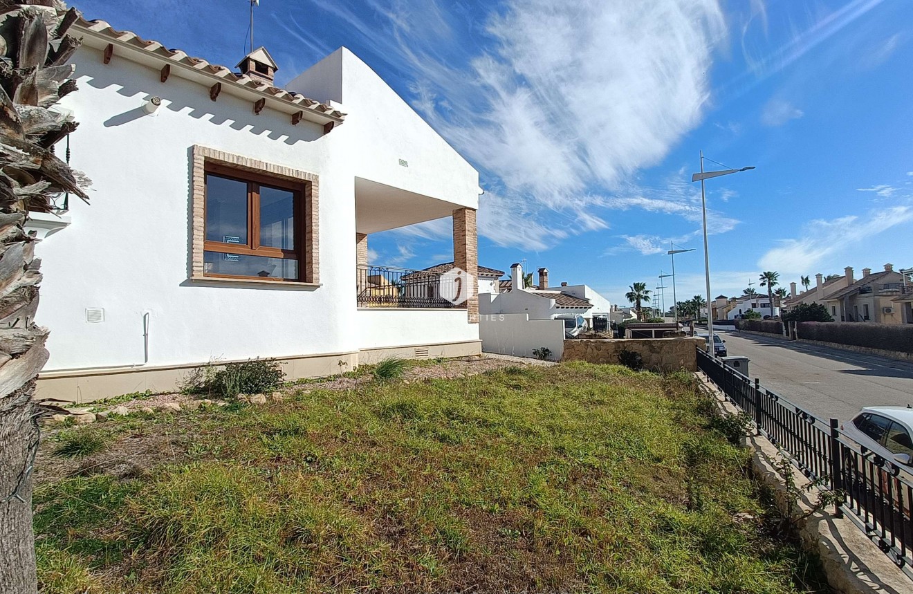 Segunda mano - Villa -
Algorfa - Inland