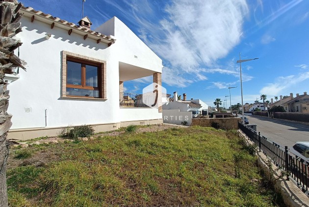Segunda mano - Villa -
Algorfa - Inland