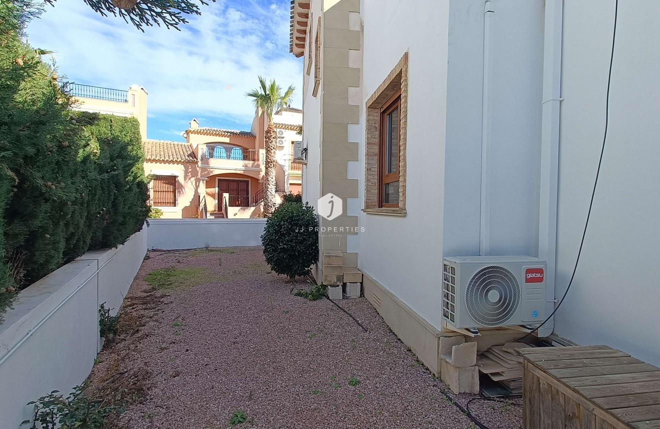 Segunda mano - Villa -
Algorfa - Inland