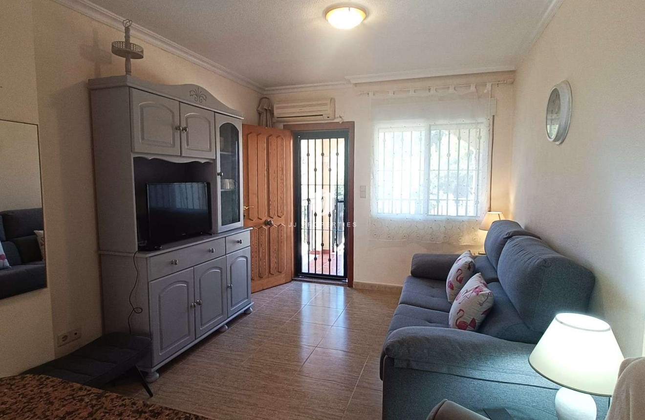 Aus zweiter Hand - Bungalow -
Algorfa - Inland